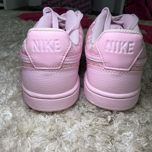 NIKE Pink Lace Women's Sneakers - Picture 5 of 12